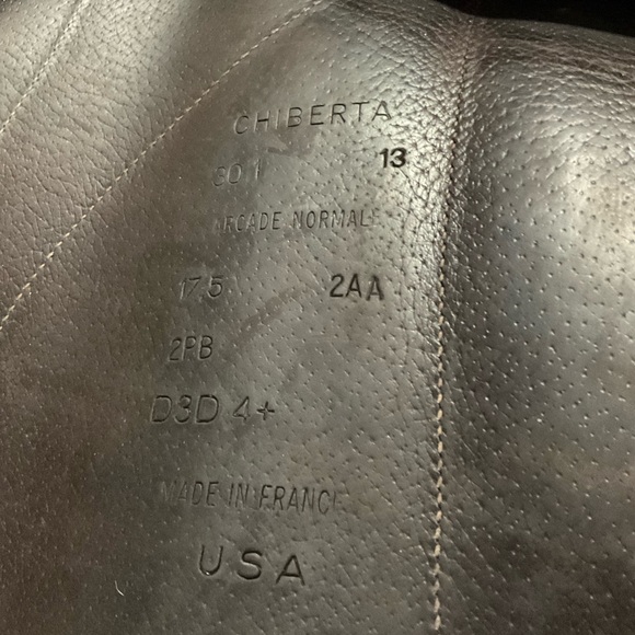 Devoucoux Chiberta Saddle 17.5 inch seat, 2013, cover and two girths, rich brown - Picture 5 of 16